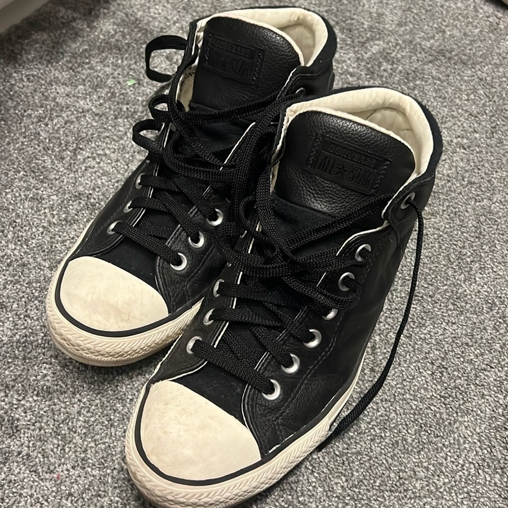 Like new Converse All Star - Chuck Taylor - Great for all occassions